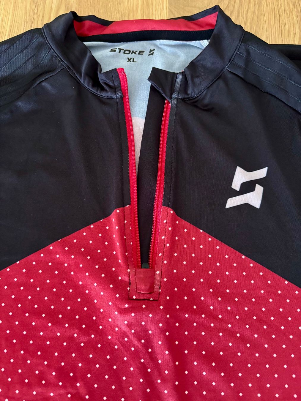 Stoke T-Shirts: T-SHIRT XL STOKE POUR CYCLISTE – Gebraucht aus Losone von courrier 1