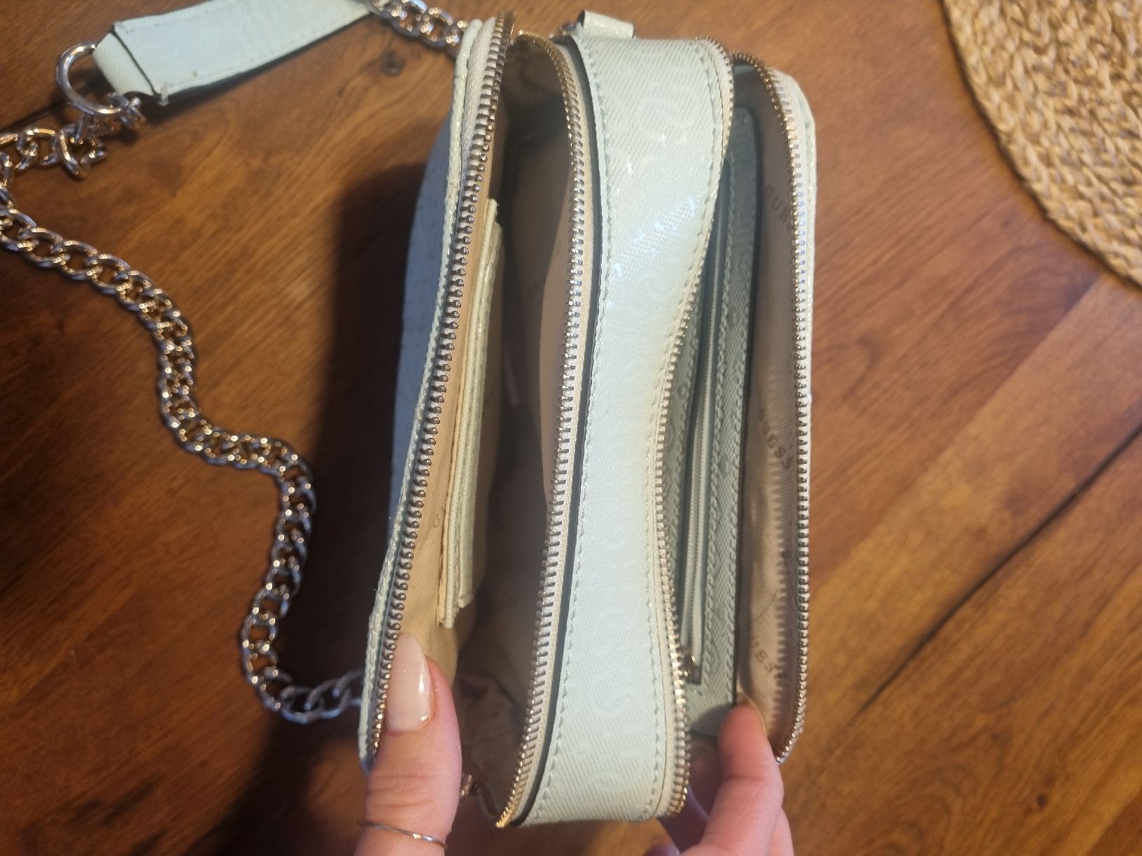Guess Taschen für Damen: Guess Tasche – Neu (gemäss Beschreibung) aus Kriens von sus_gb5f 3