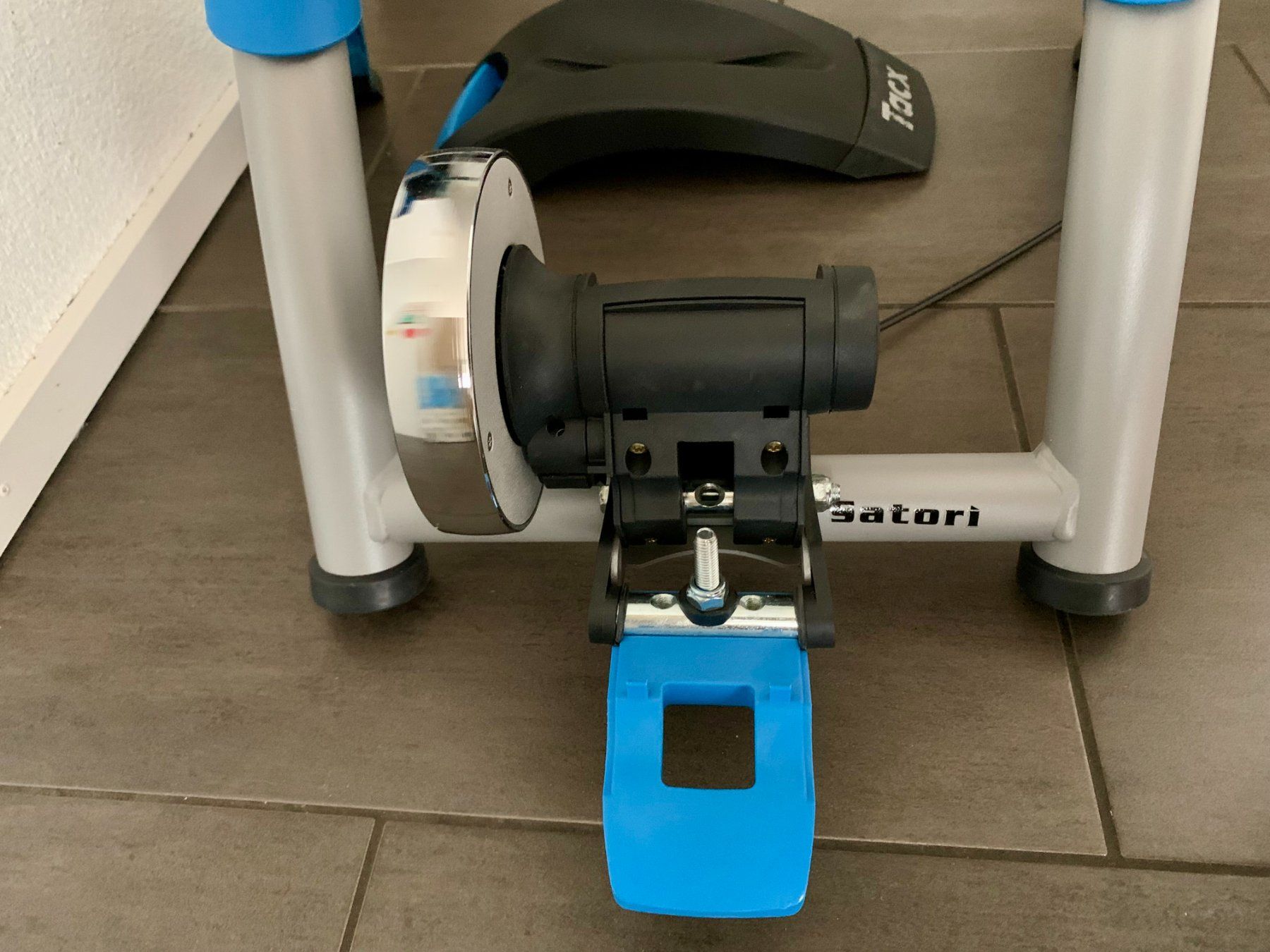 Tacx Vélos d'appartement: Tacx Satori Pro Rollentrainer – Neuf (Voir description) à Küsnacht ZH par ast_26yp 4