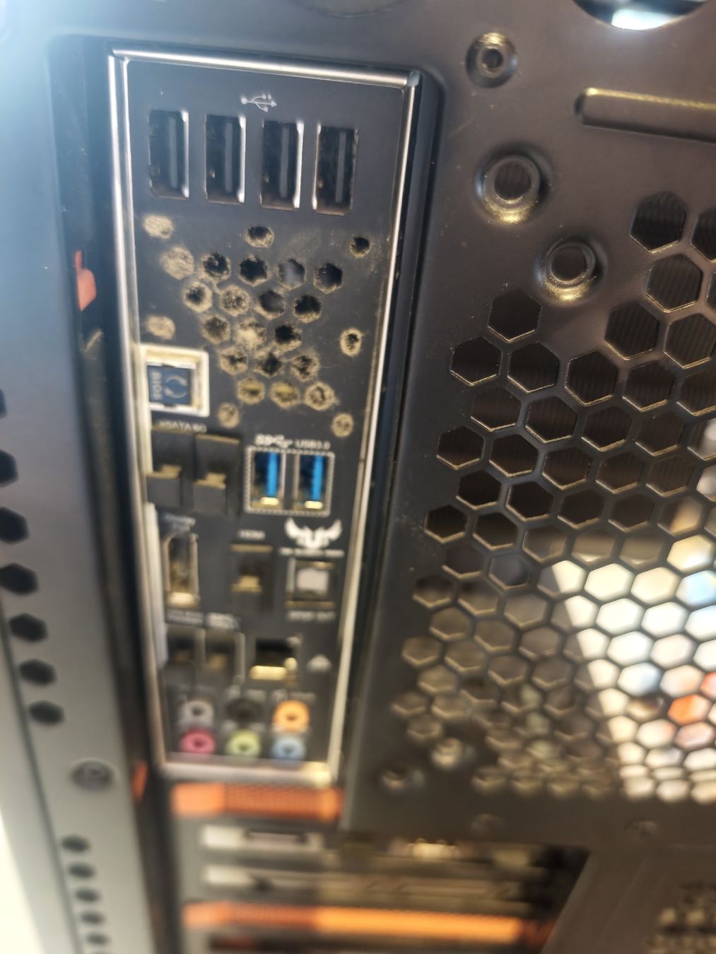 Intel PCs: Gaming PC i7+ rtx 2060 24gb RAM  – D'occasion à Sarnen par Laut_musik 3