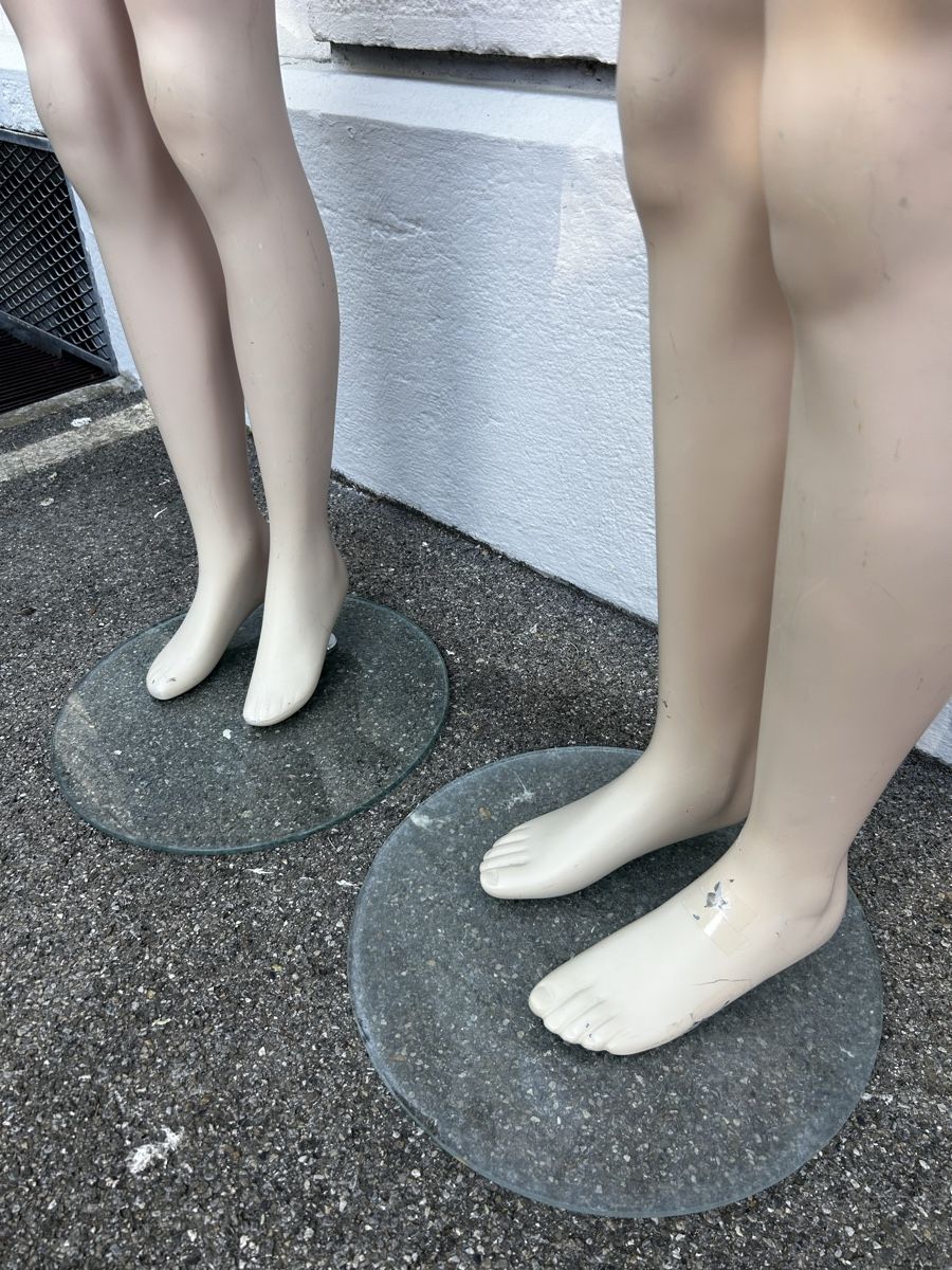 Altro in Decorazioni & Accessori: Schaufensterpuppen Duo - Gebraucht – Usato da Zollikofen venduto da LUKE_THRIFTS 7