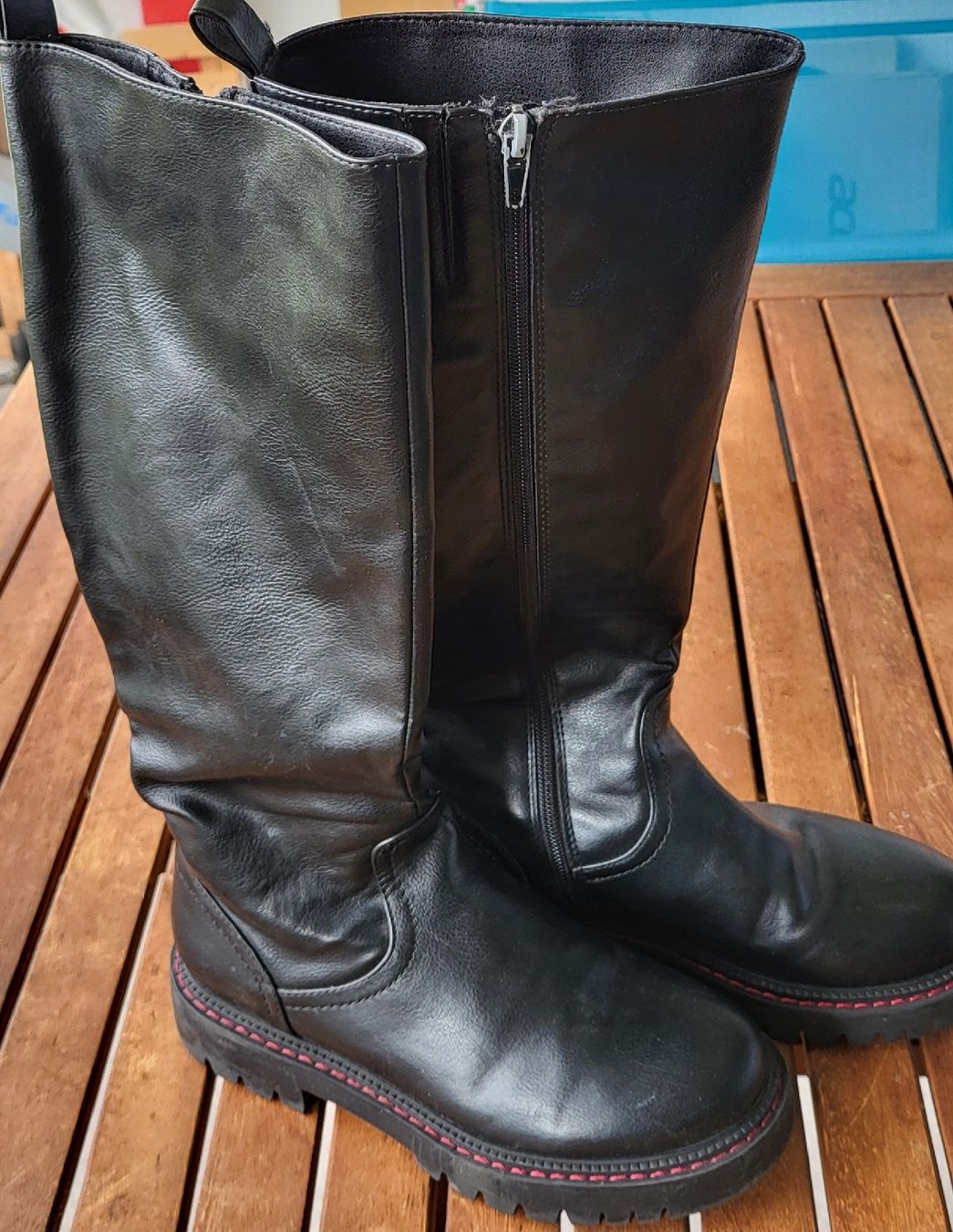 Scarpe da donna: Damen Stiefel schwarz 37 – Usato da Unterseen venduto da rej_lnk9