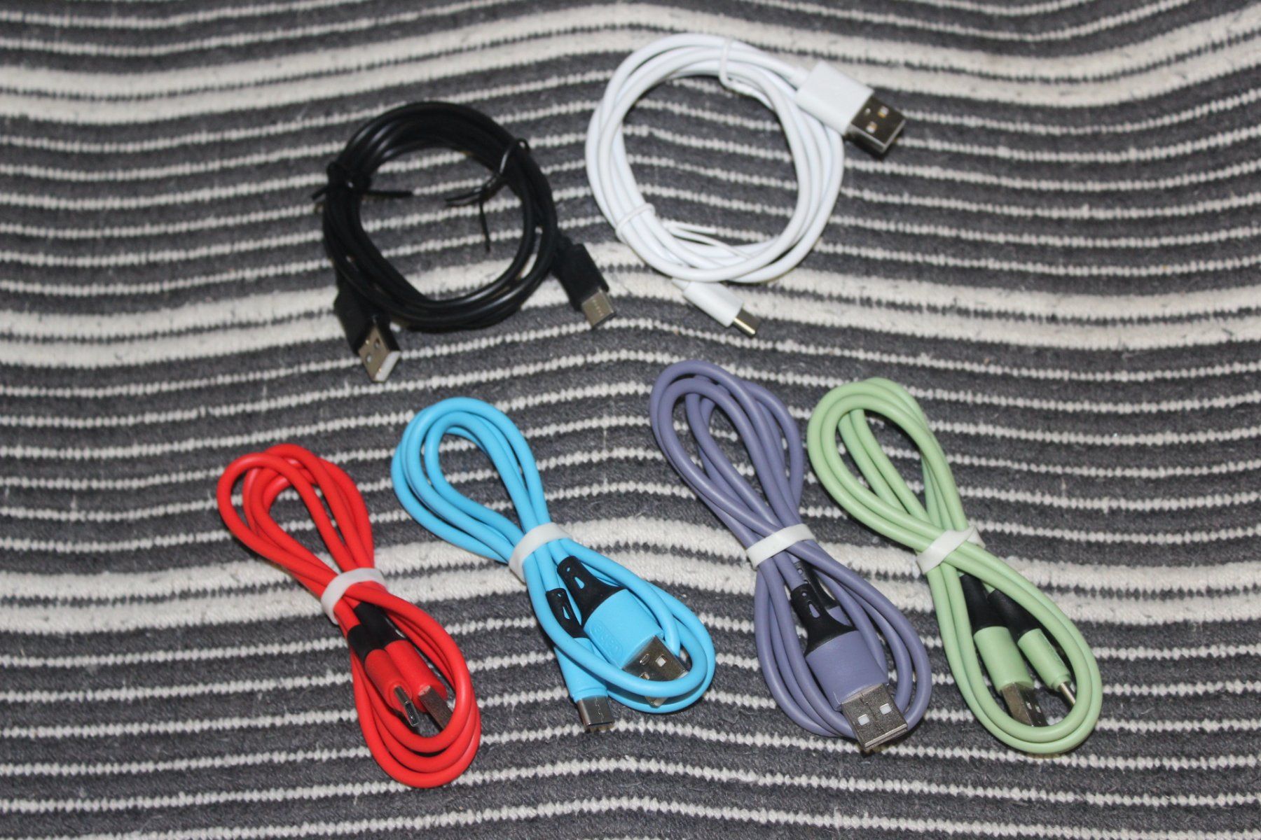 Cavi: 6x farbig USB C type c daten kabel handy natel tablet – Nuovo (secondo la descrizione) da Kirchdorf AG venduto da Aarereussshop