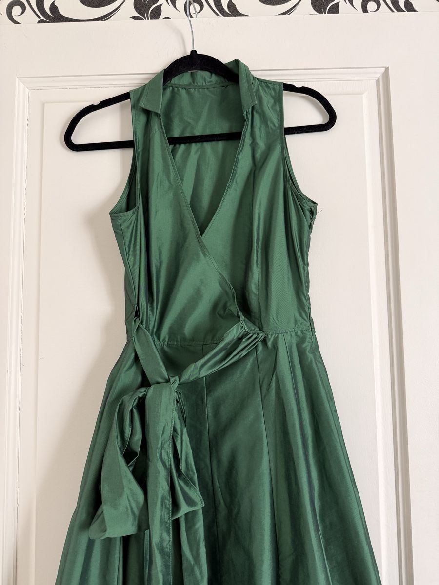 Vestiti: Elegant Green Dress – Usato da Corsier-sur-Vevey venduto da Kristina.Nova 2