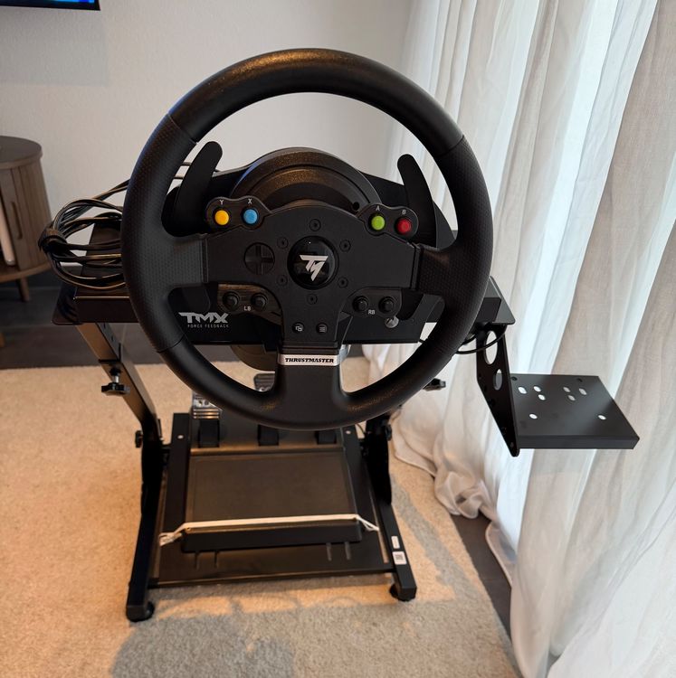Thrustmaster-TMX XBOX/PC avec support (Gebraucht) in Vétroz für CHF 100 ...