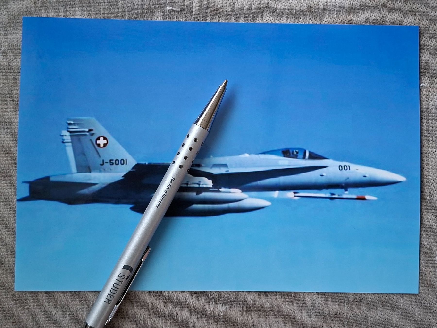 Cartes postales: Foto F/A-18 Schweizer Luftwaffe – D'occasion à Giffers par attila07