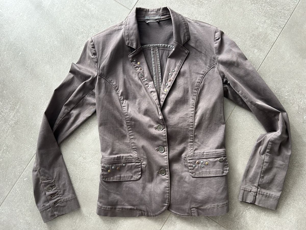 Nile Vestes: NILE BLAZER MODERN  und NEU – Neuf (Voir description) à Nidfurn par cejeisda