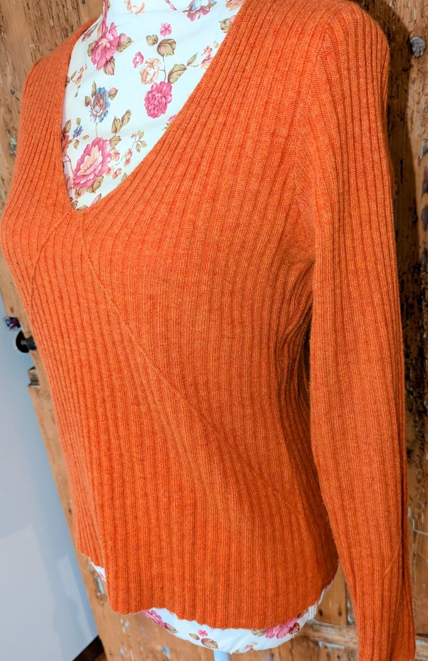 Maglioni & Felpe: Neiman Marcus Exclusive Kaschmir-Pullover in Orange - Gr S-M – Usato da Altendorf venduto da Eistoelter 3