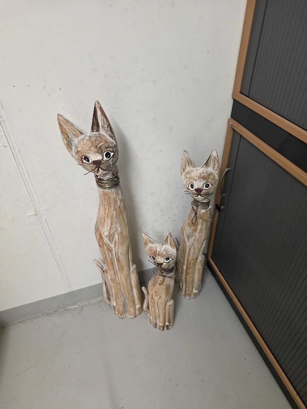 Tutte le decorazioni: Deko Katzen Holz 3er Set handgeschnitzt – Nuovo (secondo la descrizione) da Felben-Wellhausen venduto da Darameo