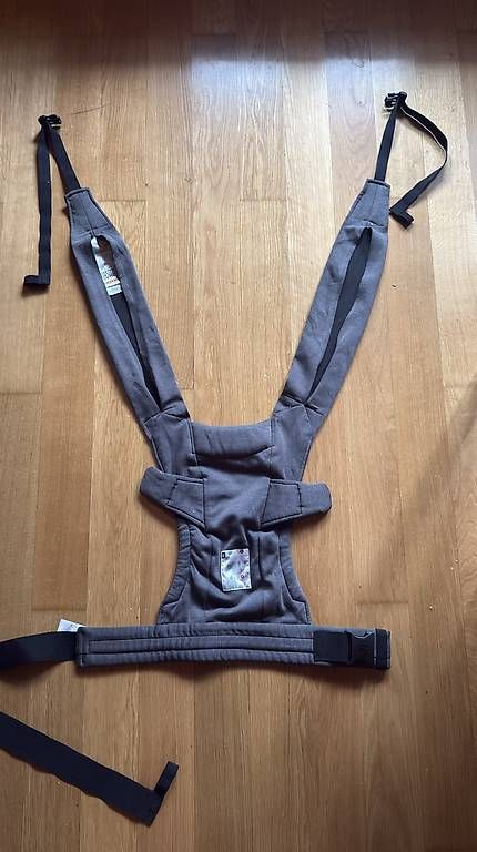 Marsupi portabebè: Ergobaby Embrace Babytrage – Usato da Schwarzenburg venduto da Tiiago.Pe 1