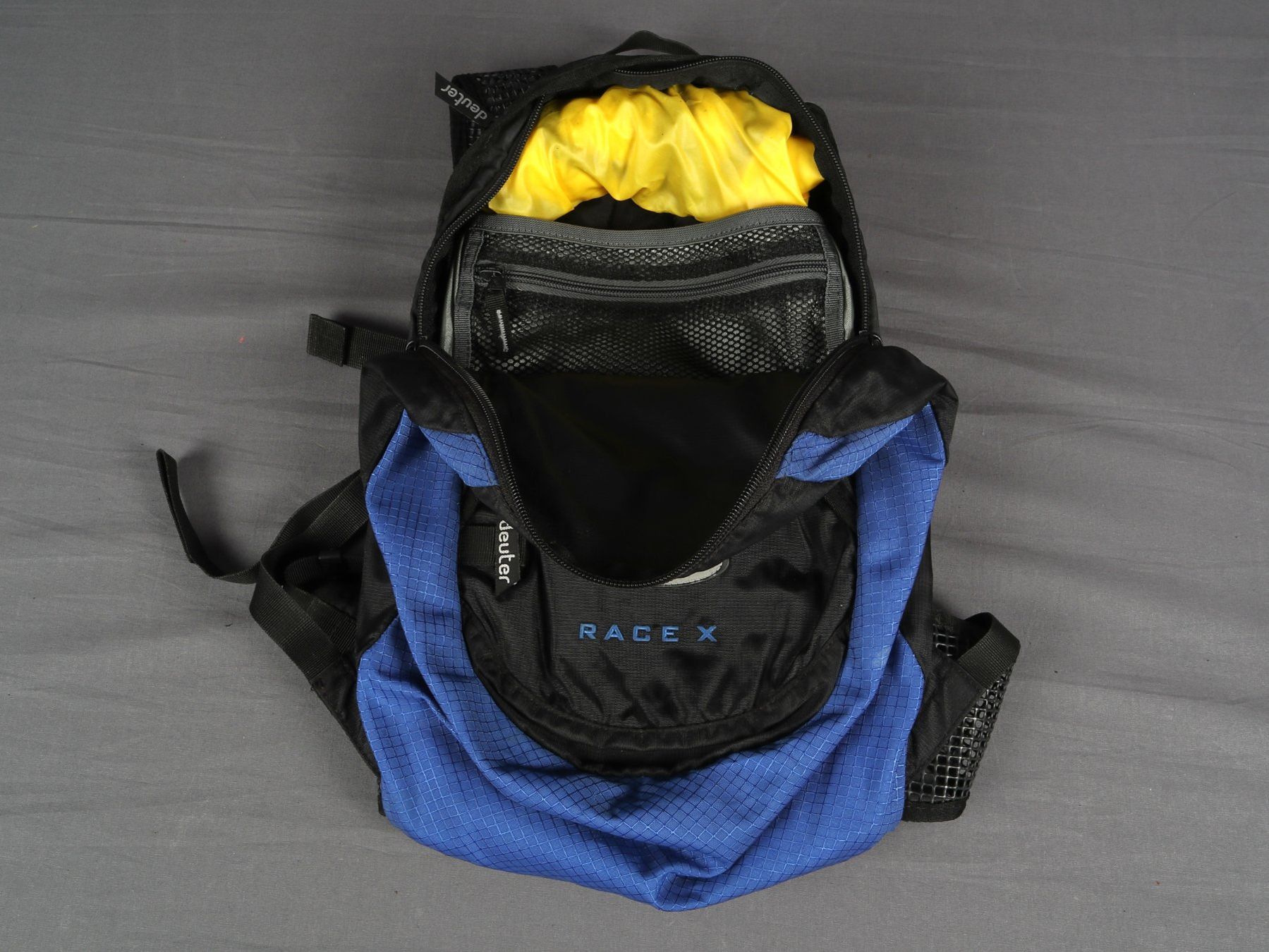Deuter Rucksäcke: DEUTER RACE X Rucksack – Gebraucht aus Steinen von Restwert_Steinen 7