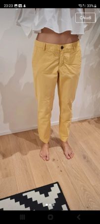 Summer-ready Yellow Chinos - Stylish & Comfortable!