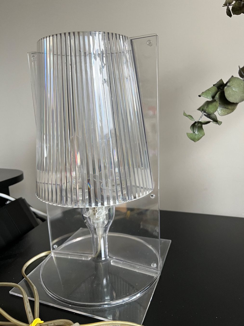 Kartell Lampade: Kartell Take Lampe Tischlampe glasklar – Usato da Jona venduto da Sariksa 5