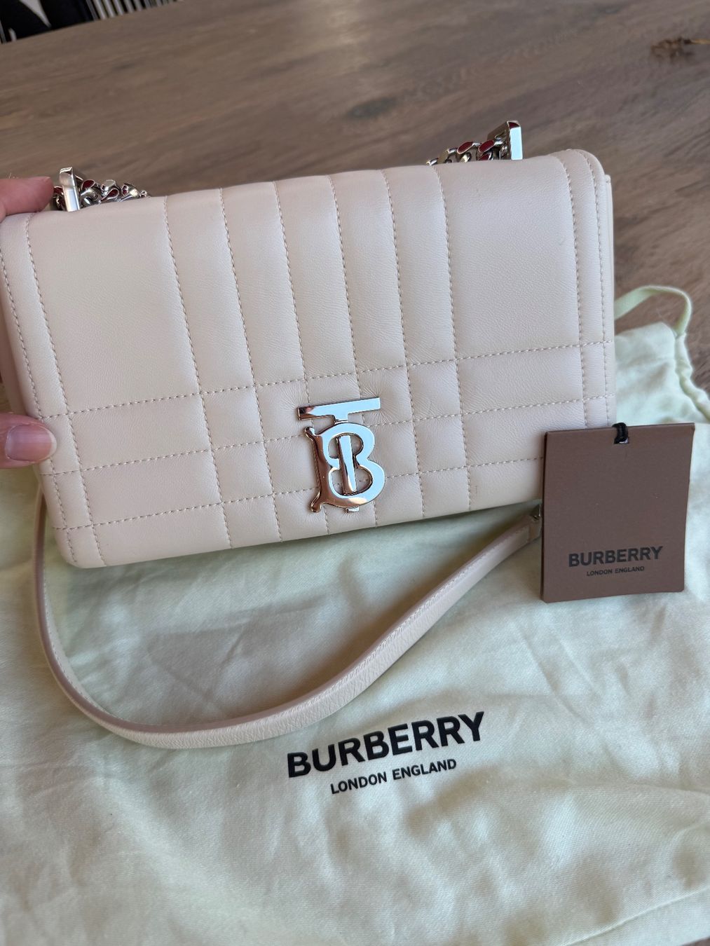 Taschen für Damen: BURBERRY Lola – Gebraucht aus Jonen von Motie