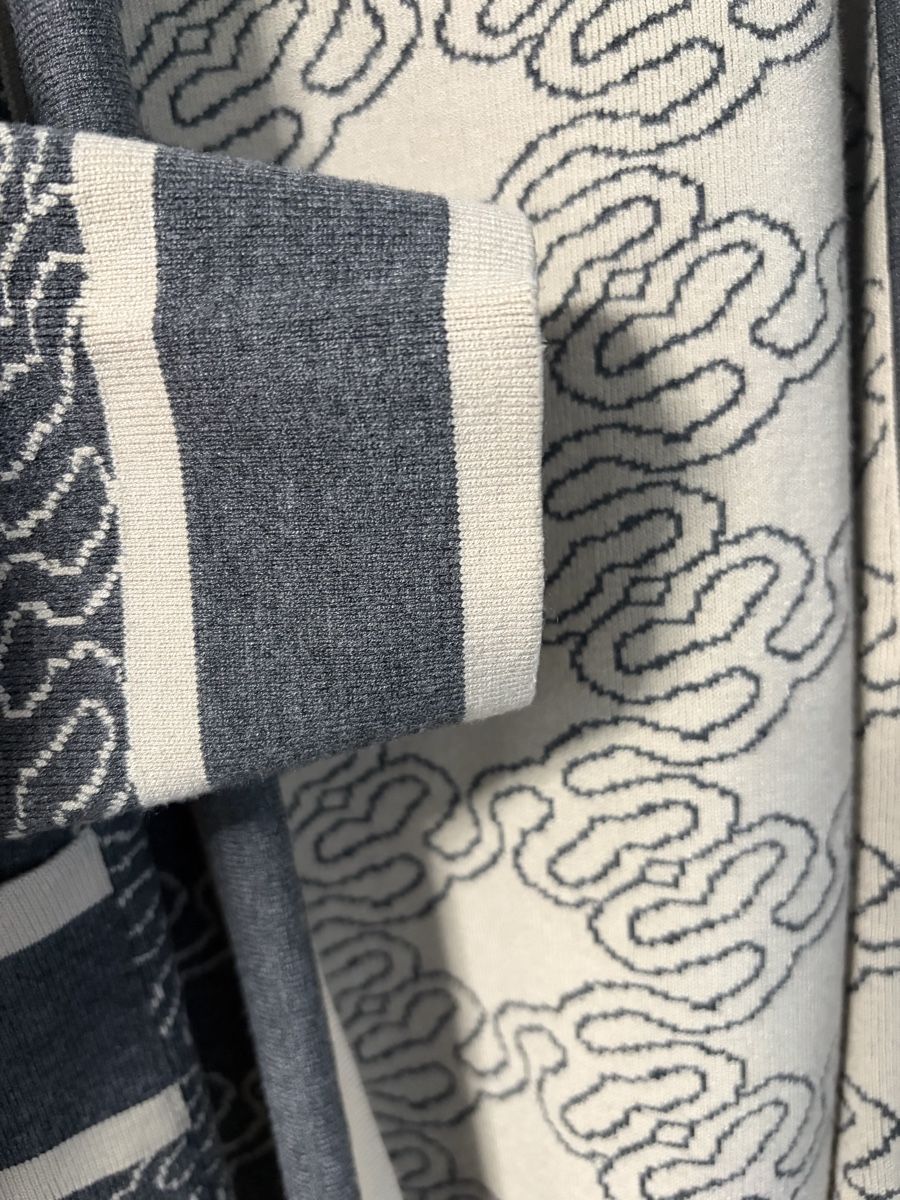 Sandro Jacken: Sandro Gr. O reversible cardigan ab 1.- – Gebraucht aus Baar von GerberaRosa 4