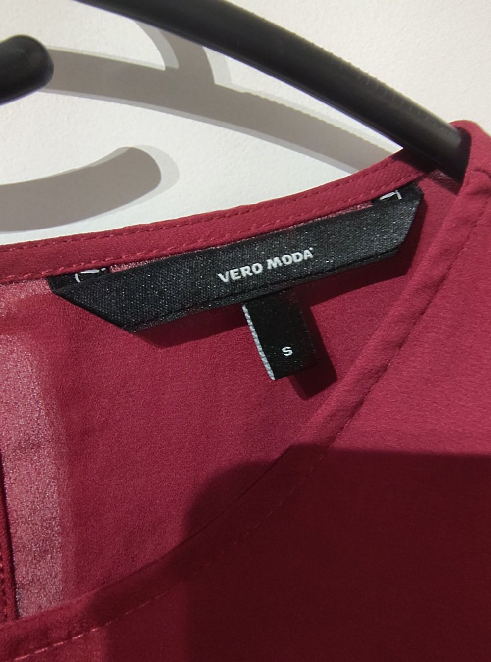 Vero Moda Camicette: Damen Bluse Vero Moda Grösse S weinrot – Usato da Winterthur venduto da dii_karn 1