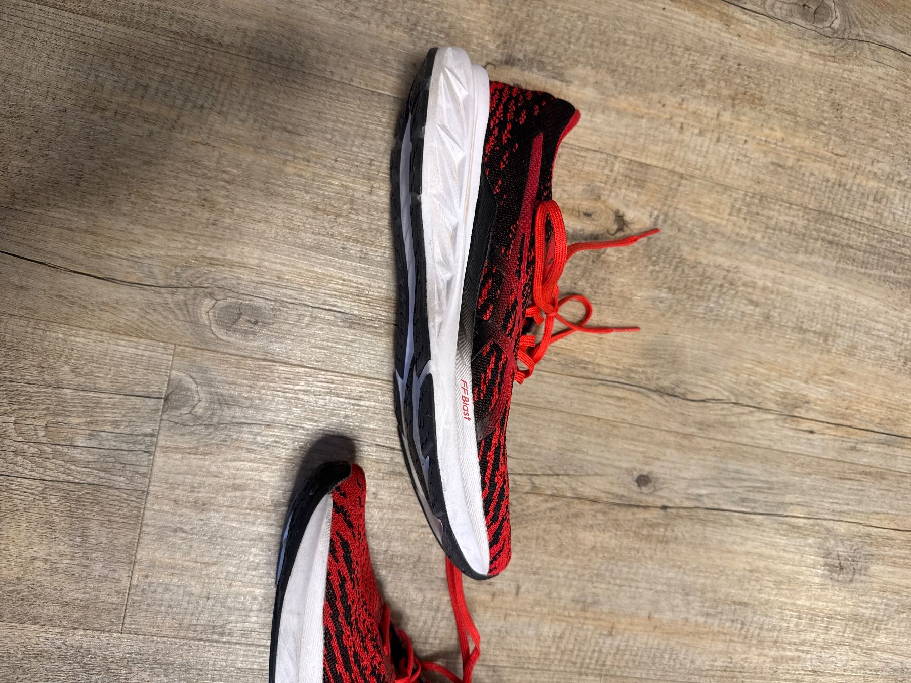 Asics Chaussures hommes: Asics 42.5 – D'occasion à Port par Scugnizzo77 2