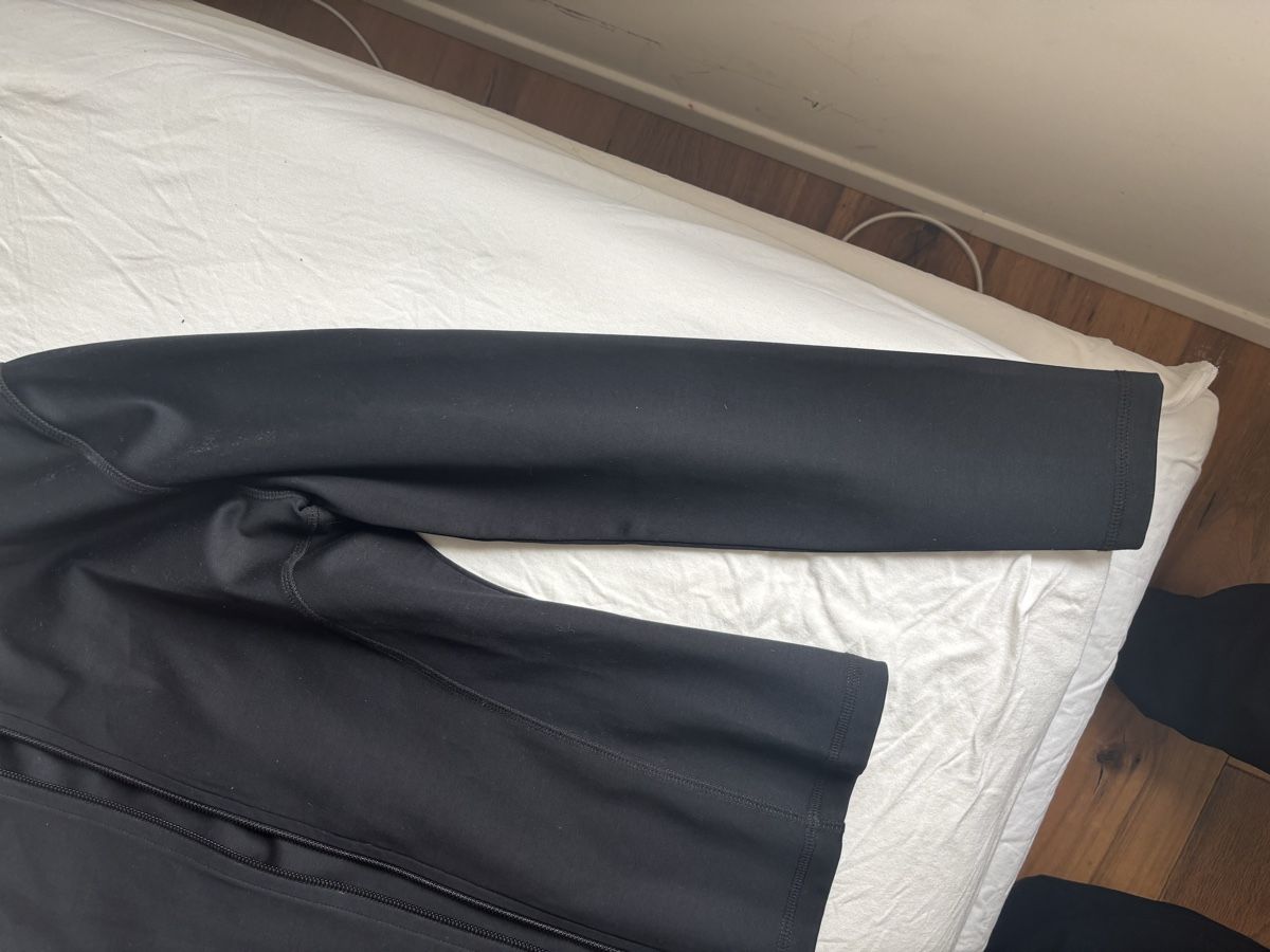 Kenzo Giacche: Kenzo Sport Zipper black – Nuovo (secondo la descrizione) da Herrliberg venduto da ellabellaaa 4