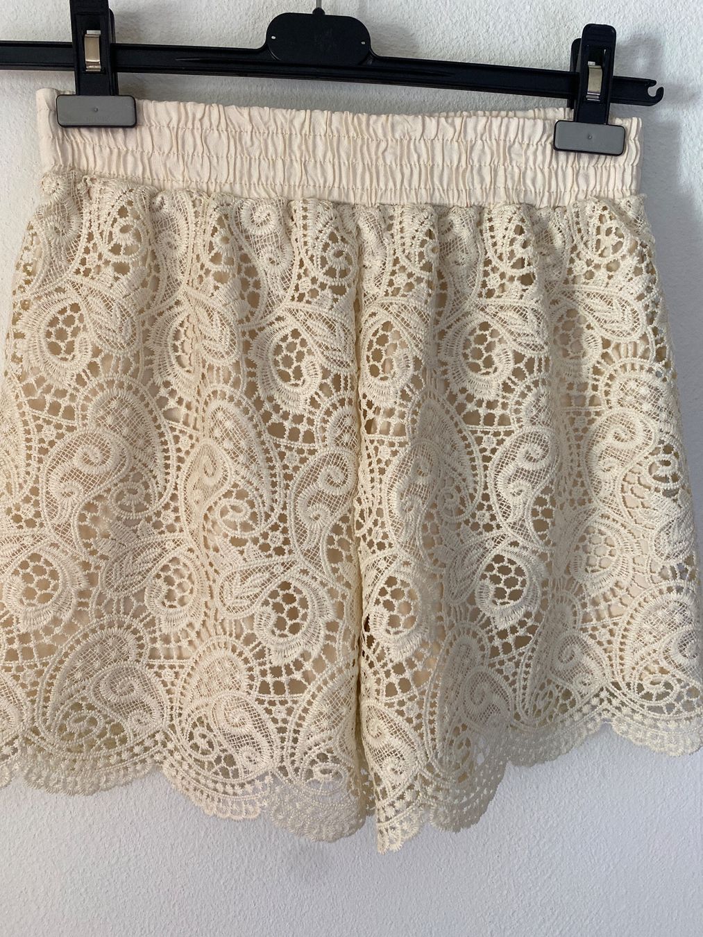 Pantaloni: SOMMER HOSE-DAMEN SPITZEN-BEIGE – Nuovo e nell'imballaggio originale da Meienried venduto da ManuelaBoutique 3