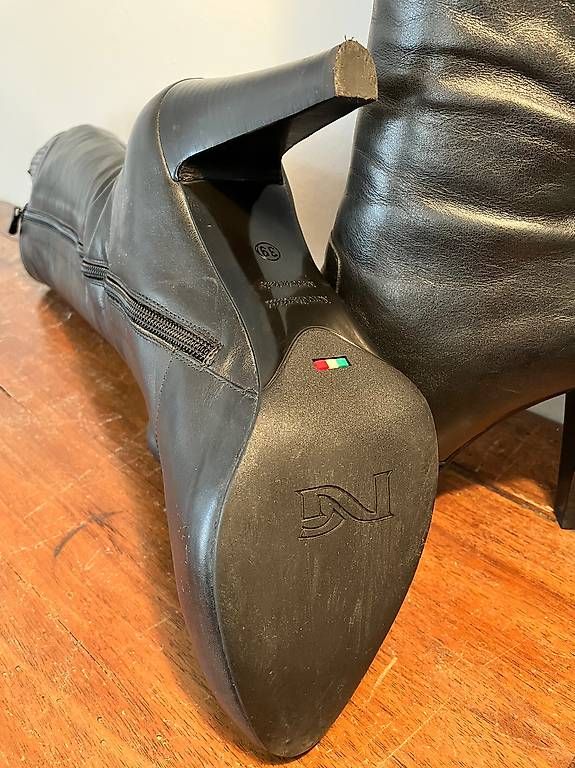 Scarpe da donna: Stivali NeroGiardini num 39 – Usato da Vezia venduto da Curzio83 1