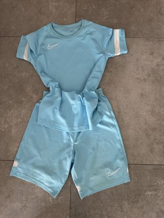 Completo da calcio Nike bambino, taglia L/XL, azzurro⚽️🏃‍♂️