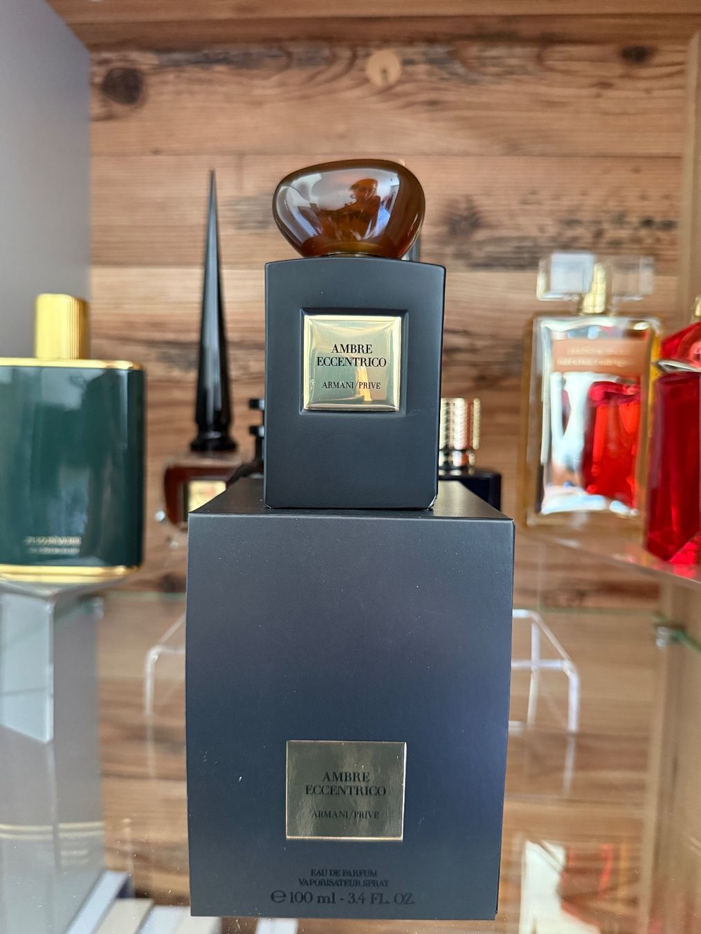 Armani Parfums & Eau de Toilette: ARMANI PRIVÉ AMBRE ECCENTRICO 100 ml – D'occasion à Ittigen par iGeorgia