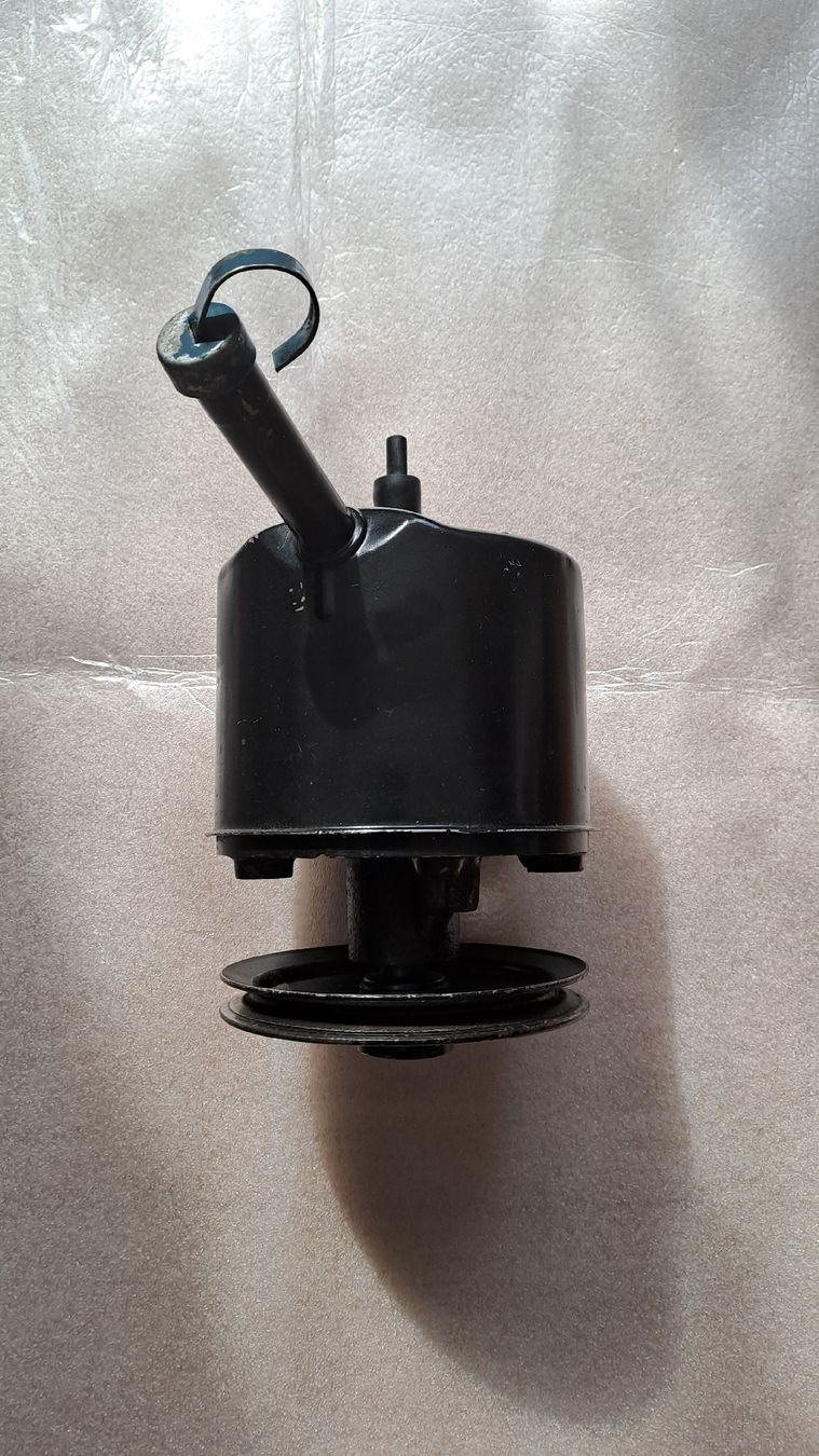 Pumpen & Teile: Servopumpe mit Pully – Gebraucht aus Sins von 23rege 2