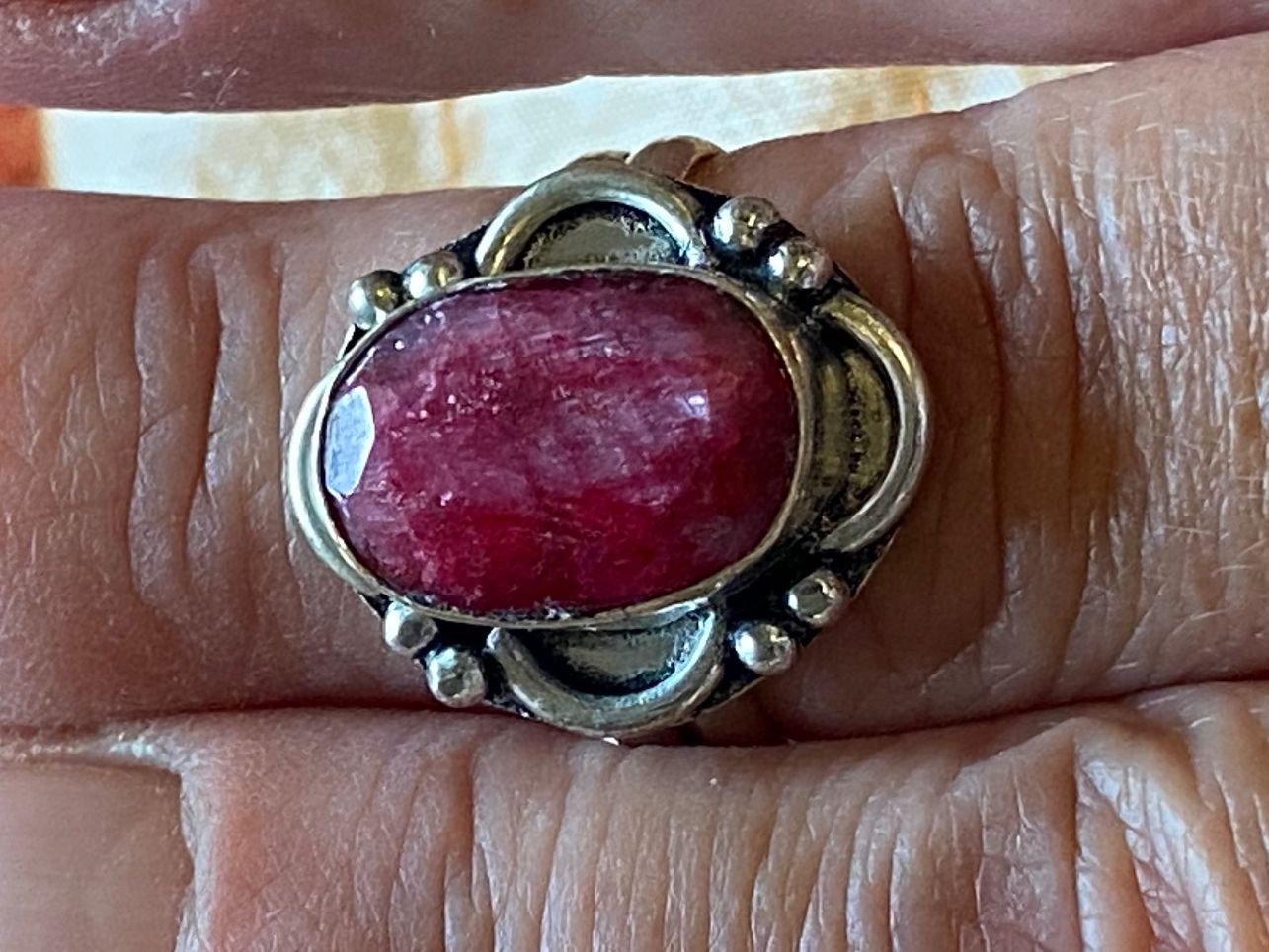 Ringe: Bague en argent avec rubis – Gebraucht aus Clarens von OptitesJoliesChoses