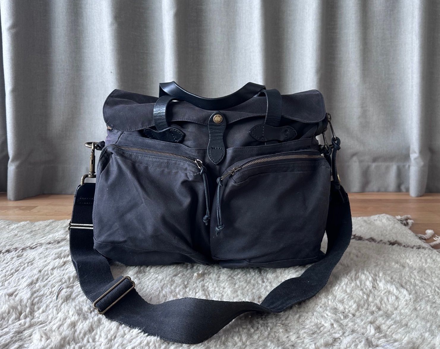 Borse: Filson 24-Hour Tin Cloth Briefcase black – Usato da Lugnorre venduto da Filson
