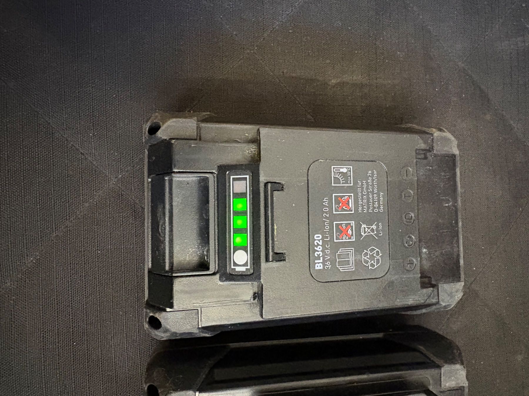 Bosch Caricatori & Batterie: 2x Akku BL 3620 / 36V ---- 2.0Ah – Difettoso da Lausen venduto da sen_jm7c 2
