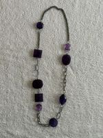 Halskette lila mit Schmucksteinen und Kette Modeschmuck