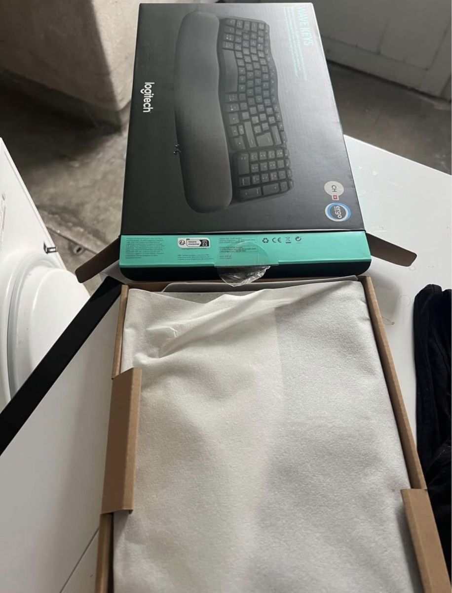 Logitech Tastaturen: Logitech Clavier ordinateur Wave Keys ergonomique sans fil – Neu und originalverpackt aus Lausanne von Stephaniesdressing 5