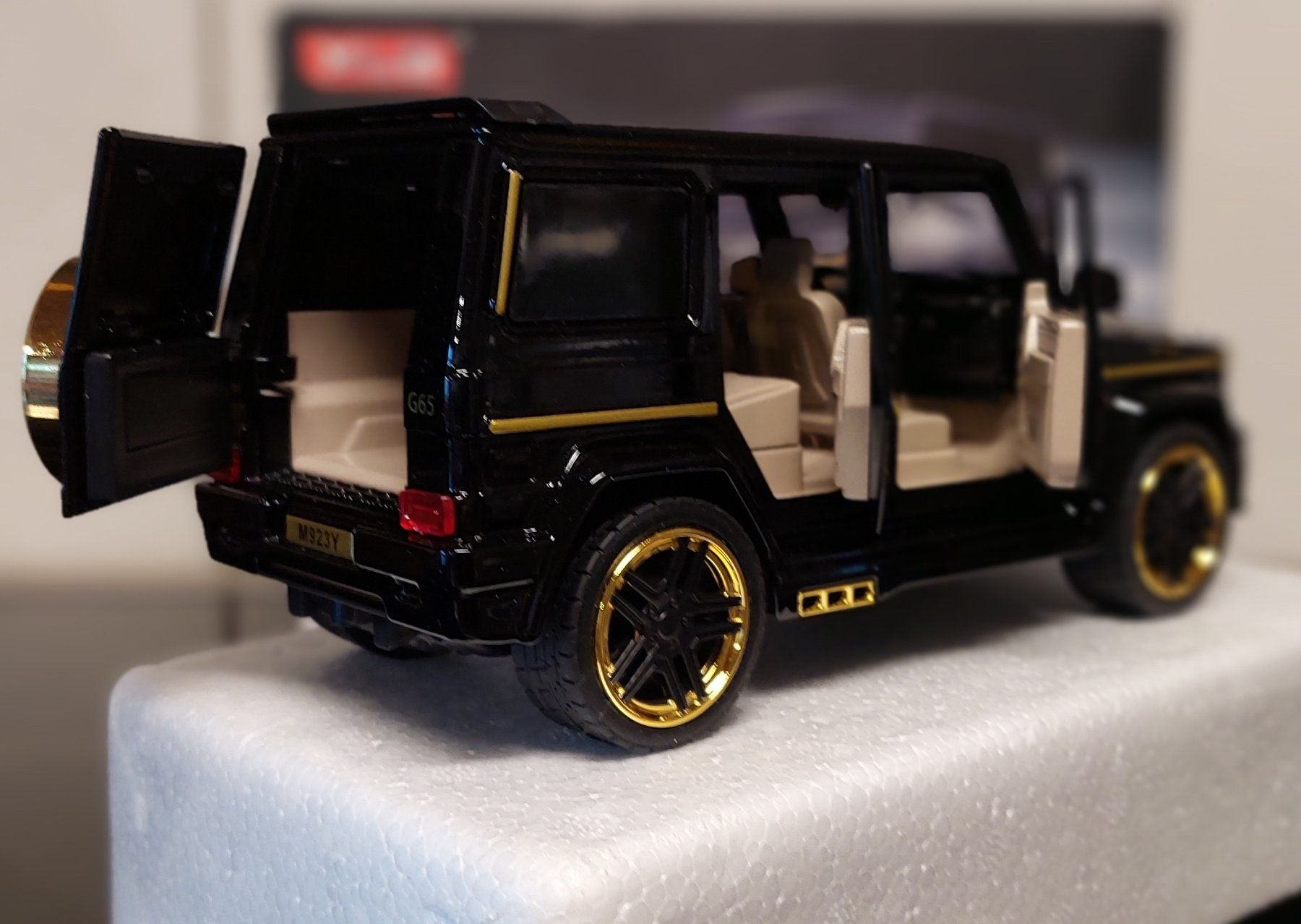 Modellini d'auto: Mercedes Benz G65 AMG – Usato da Hauenstein venduto da davia72 2