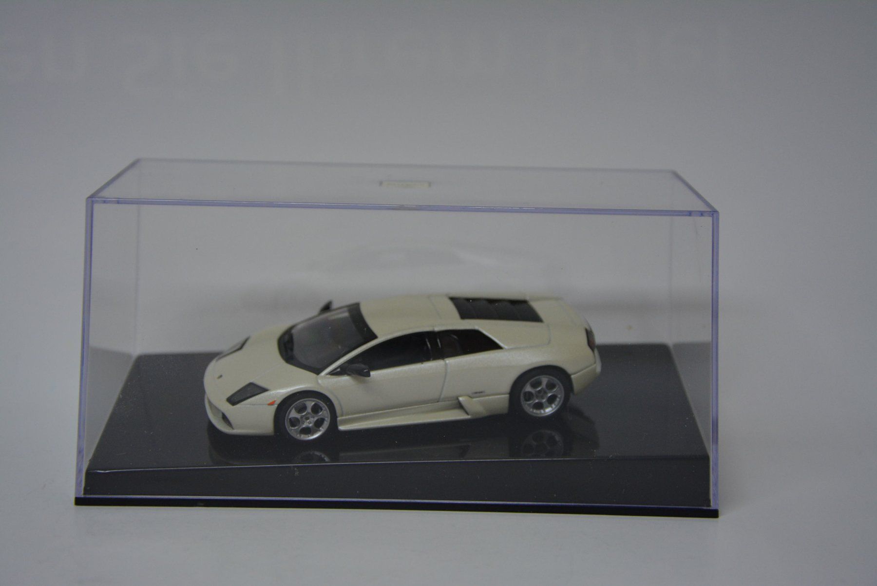 Lamborghini Modellini d'auto: Lamborghini Murciélago 2001 ,  AUTOart , 1:43 – Nuovo e nell'imballaggio originale da Goldach venduto da Feivel9 1