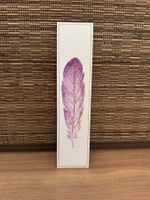 Lesezeichen Feder violett/gold