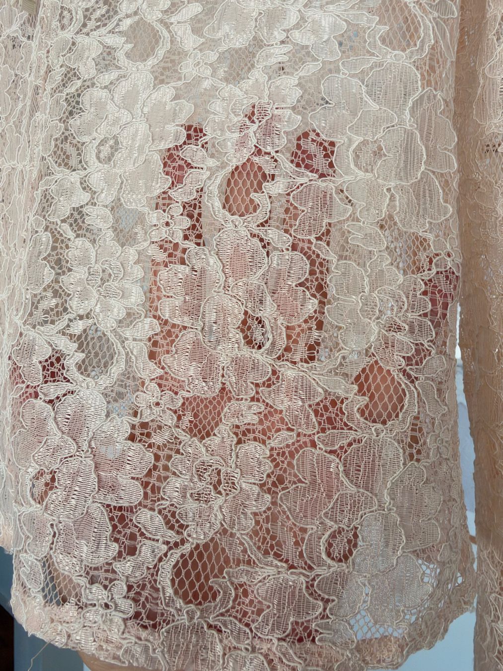 Ted Baker Camicette: Ted Baker Blouse aus Spitze Gr. M – Usato da Zürich venduto da mar_y97k 3