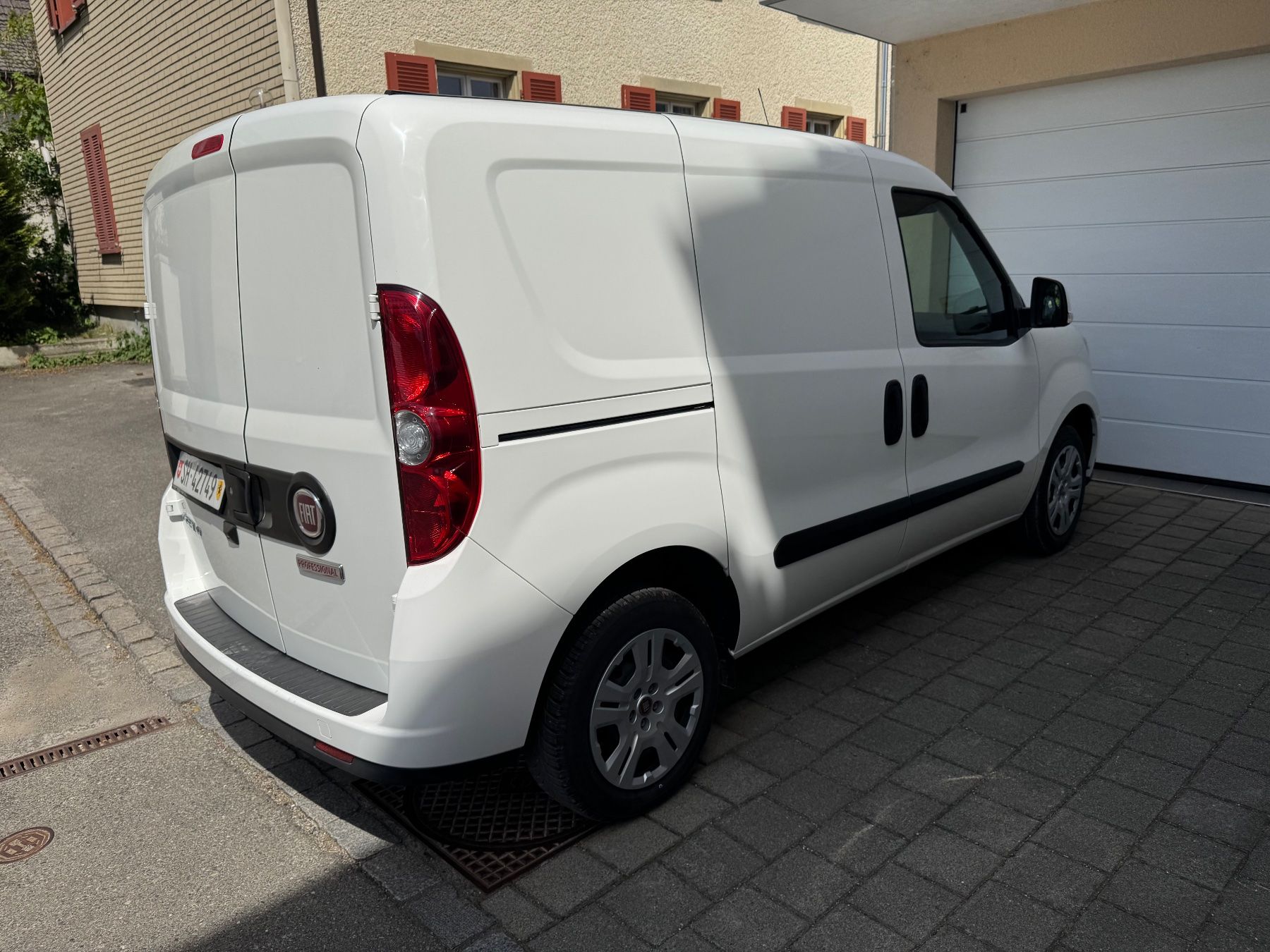 Fiat Veicoli commerciali: Fiat Doblo 1.6 MJ – Usato da Schaffhausen venduto da mongiana 1