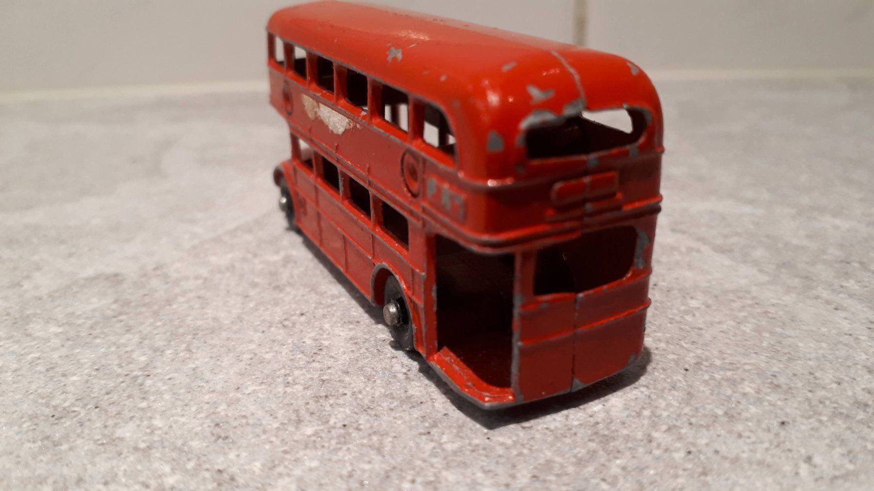 Lesney Modellini d'auto: LESNEY Matchbox Doppelstockbus – Usato da Allmendingen b. BE venduto da MMC-MuMeCo 1