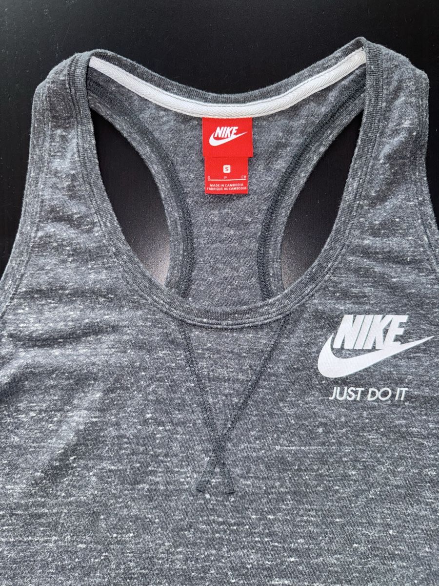 Nike Kleiderpakete: Nike Set Top und Shorts Grau Gr. S – Neu (gemäss Beschreibung) aus Zürich von Jen10 3