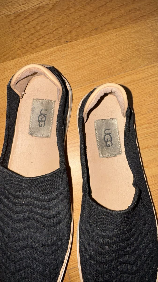 Ugg Damenschuhe: UGG Freizeitschuhe 38 – Gebraucht aus Gümligen von morticiaaddams 1