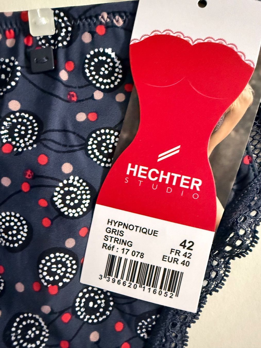 Sonstige Unterwäsche: HECHTER Studio, String HYPNOTIQUE, Grösse 40, Blau/Muster – Neu und originalverpackt aus Rudolfstetten von gst_g7xl 1