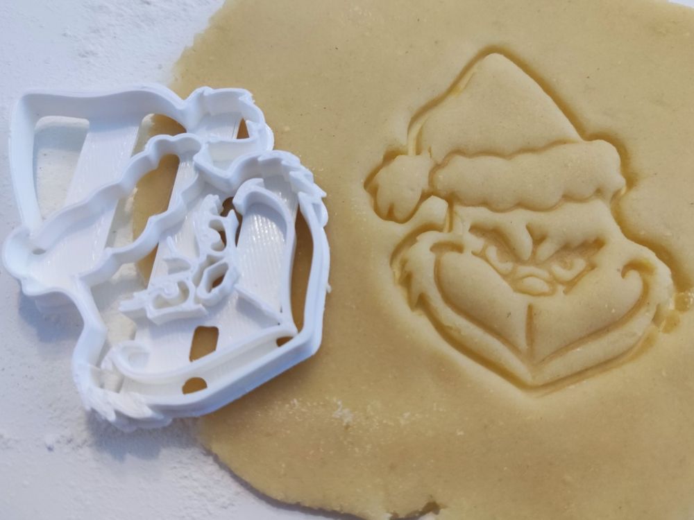 8-teiliges Weihnachts Ausstecher Set | Edelstahl Keksformen | Weihnachtsmann, Baum, Elch & Mehr