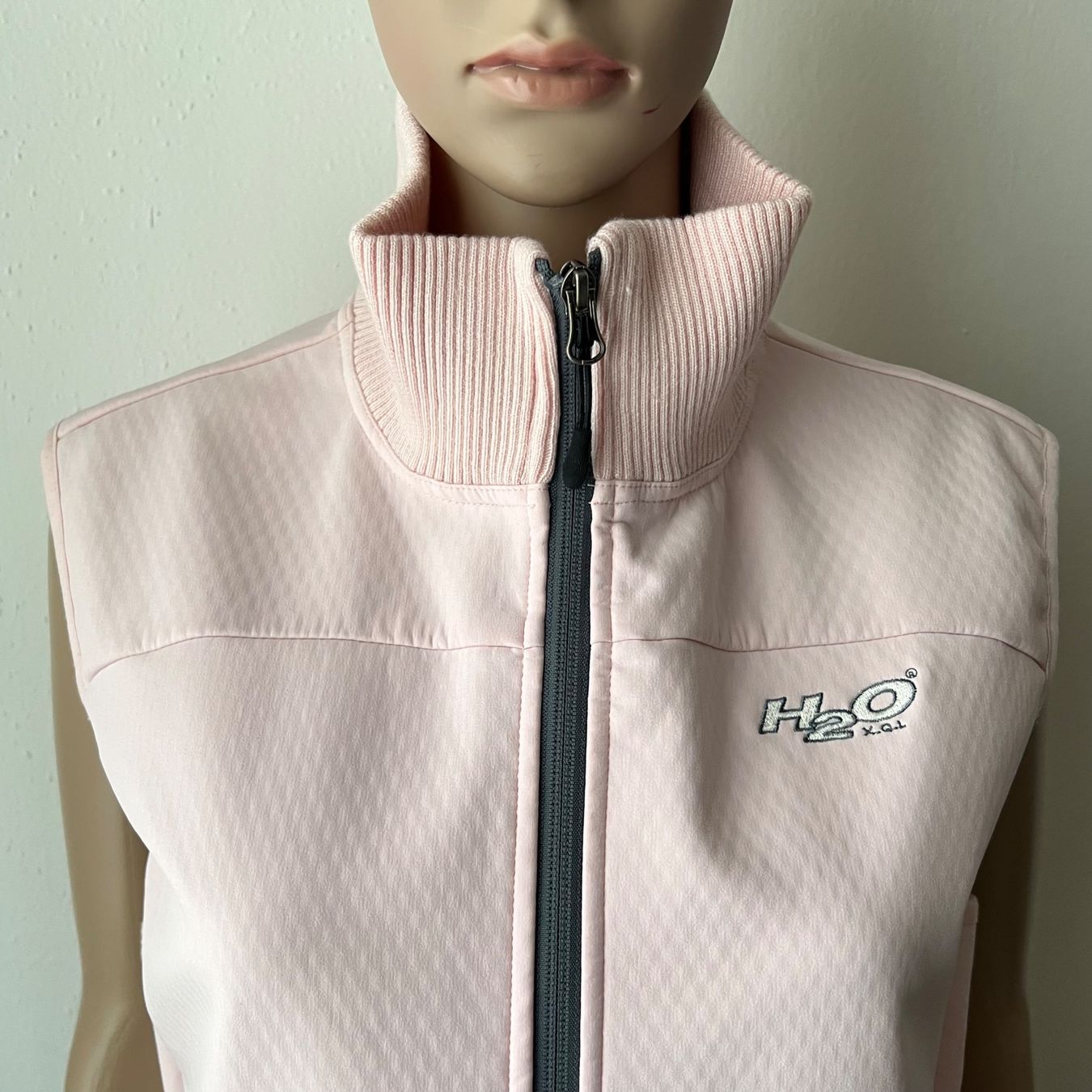 Gilet & Giacche senza maniche: rosa H2O Gilet 💗 – Usato da Zürich venduto da ClosetQueen 1