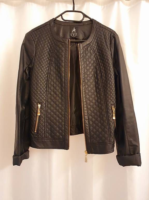 Vestes: Kunstlederjacke Gr. S schwarz – D'occasion à Therwil par cha_m68j