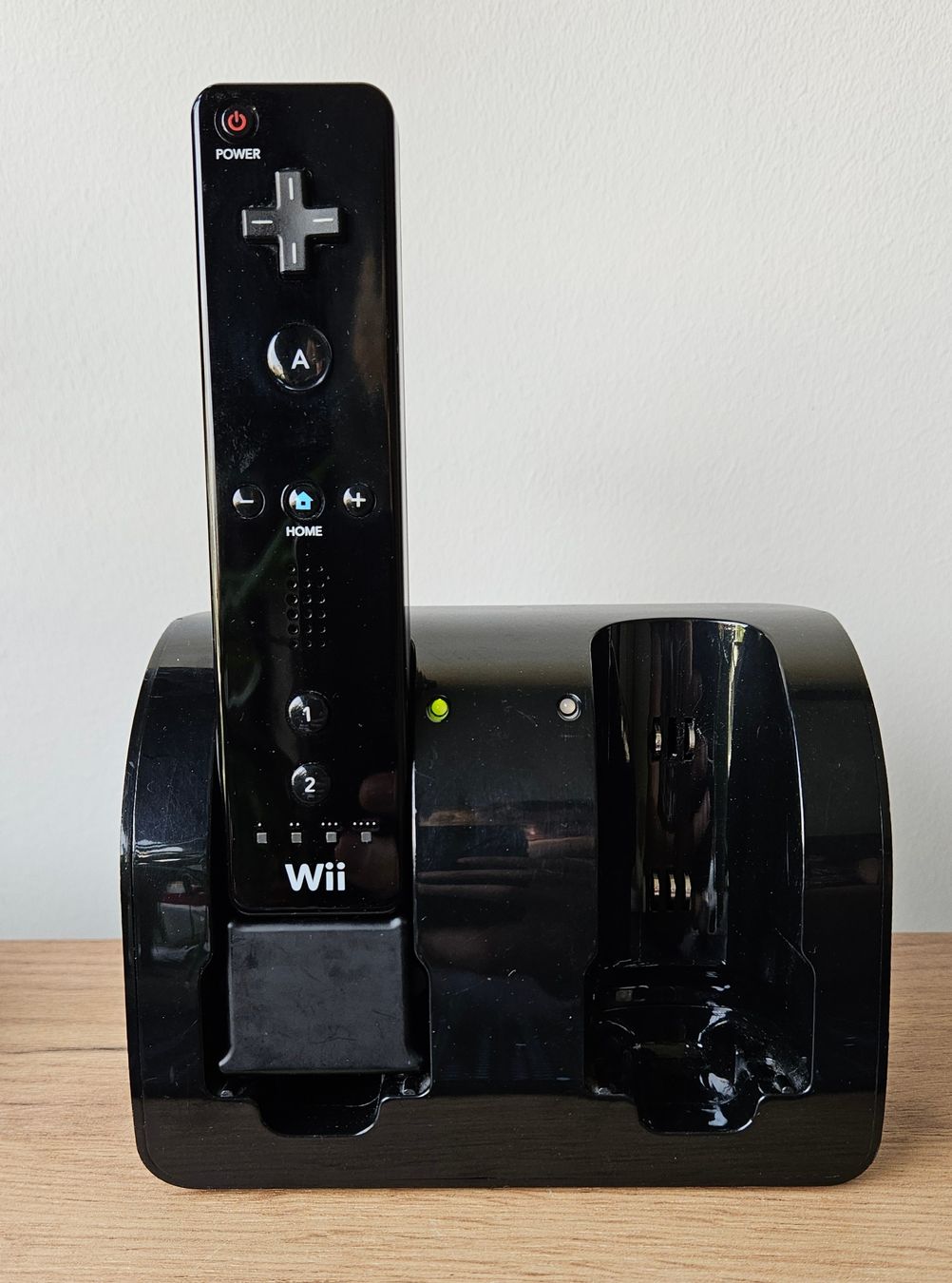 Adapter & Kabel: Batteries & station de charge Wiimote – Gebraucht aus Lausanne von enz_cxw7 2