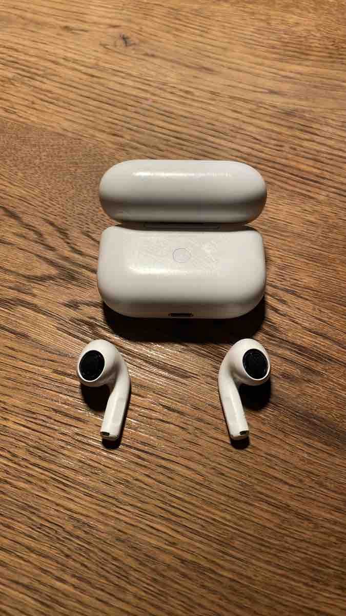 Apple Cuffie: Apple AirPods Pro – Difettoso da Böckten venduto da Siargao78 1