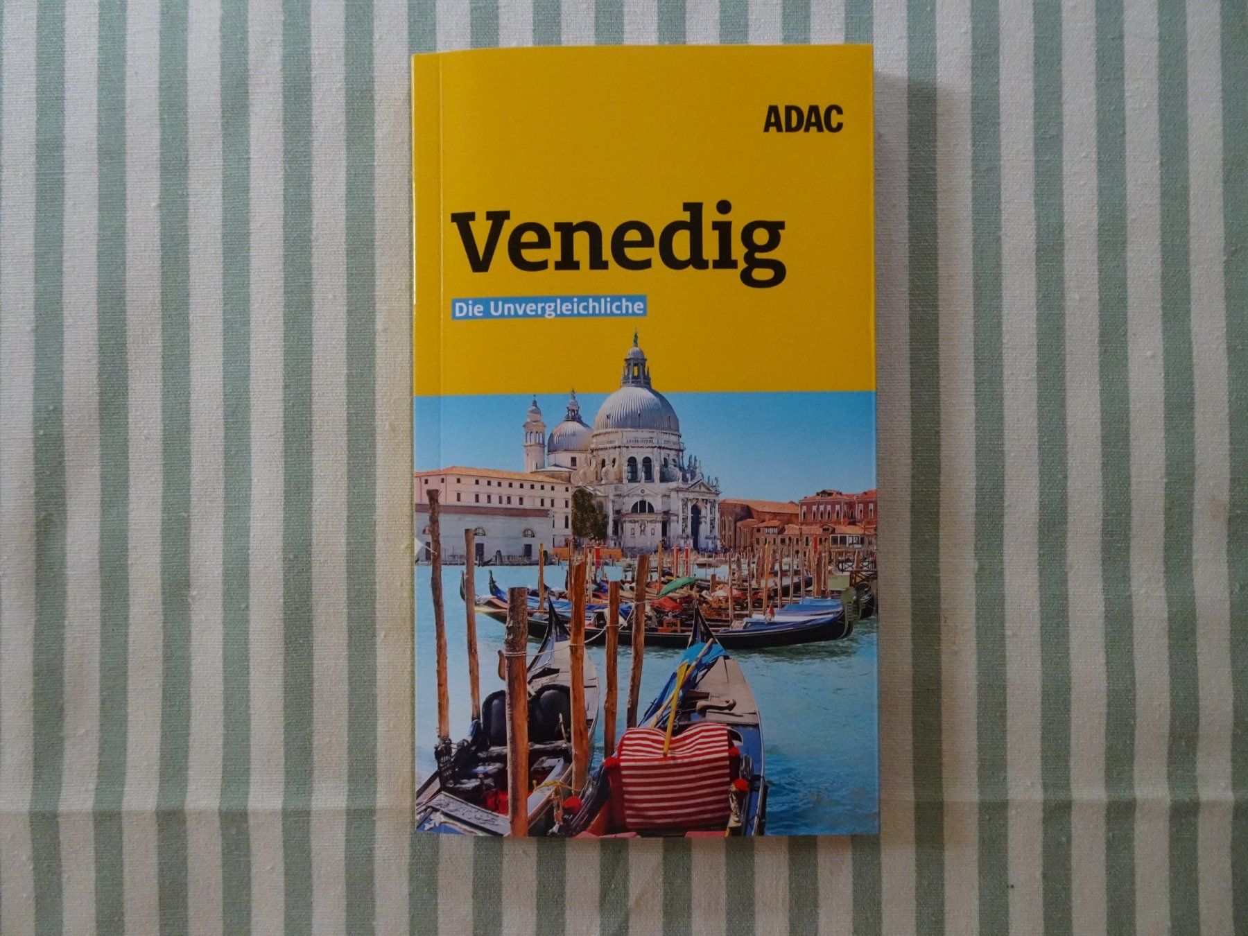 Libri: Venedig ADAC Reiseführer mit Stadtplan von 2019 - B883 – Usato da Küssnacht am Rigi venduto da Bookslove-Divers