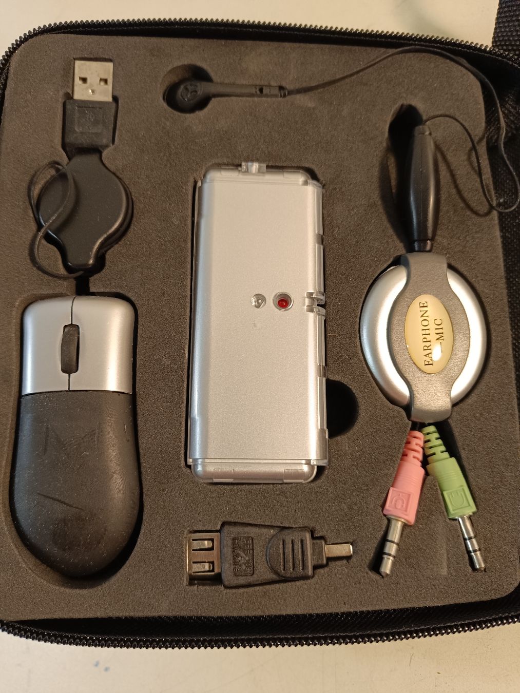 USB Sticks: Earmost USB Notebook Kit (nov109) – D'occasion à Künten par Schnaepplihuus 2