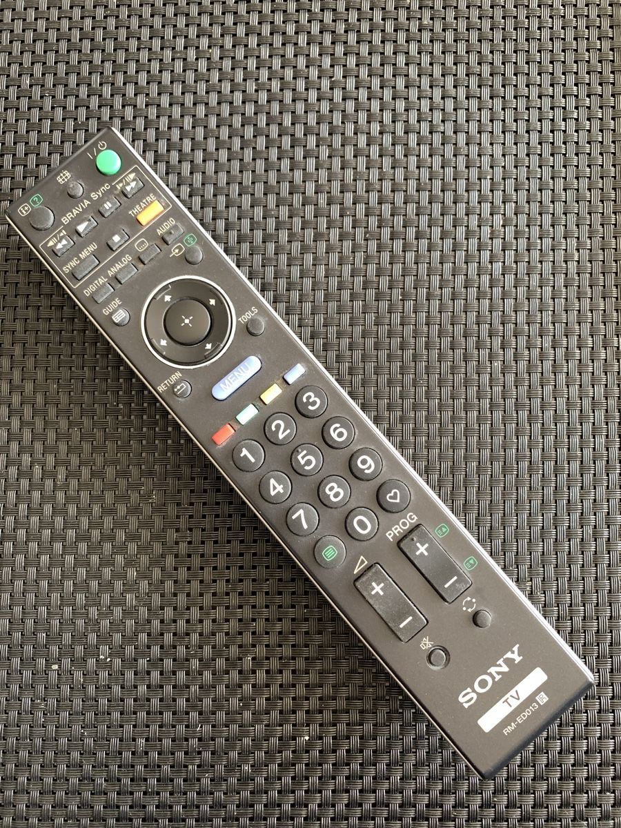 Sony Fernbedienungen: Télécommande Sony – Gebraucht aus Crans-Montana von phi_mm65