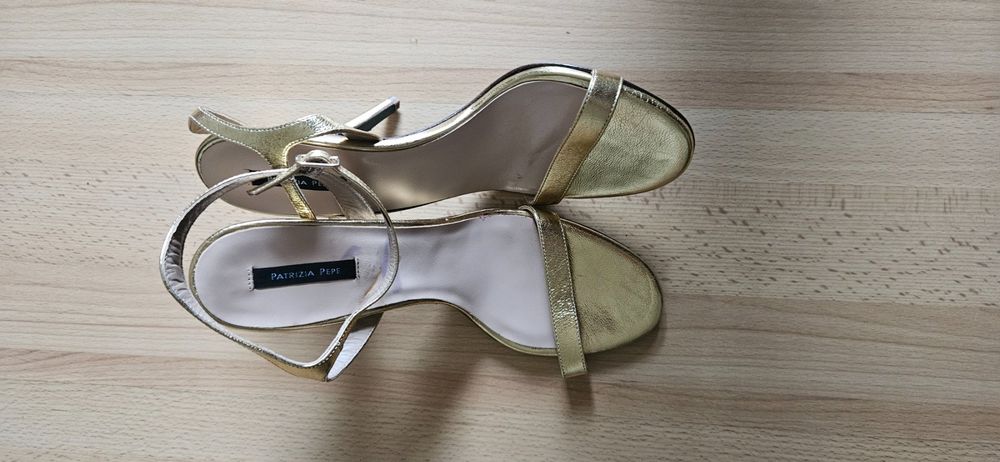 Pepe Jeans Sandales en cuir bio beige